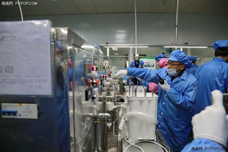 專業人做專業事 探秘小米凈水器背后的智造實力